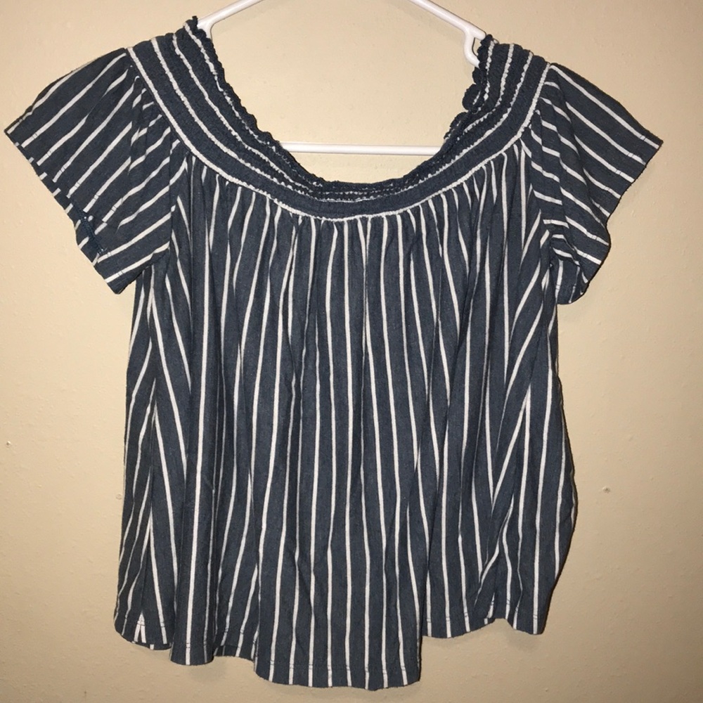 american eagle off-the-shoulder top